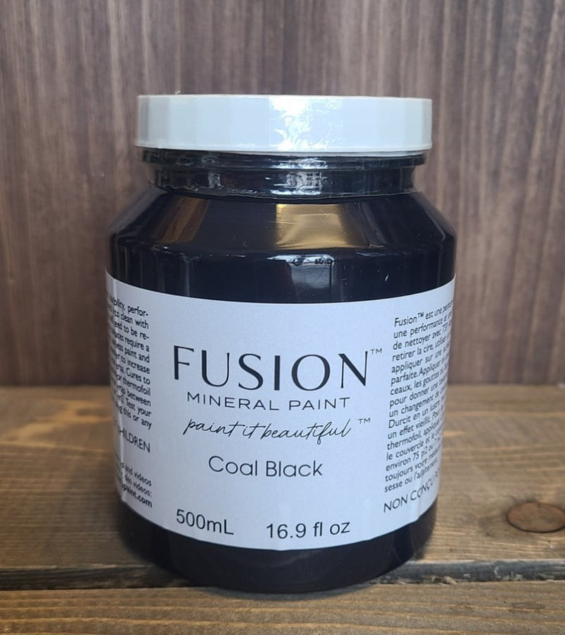 Fusion - Coal Black - Pint