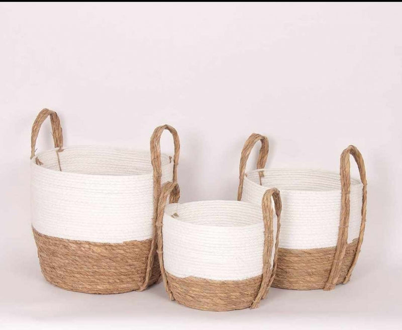 White/White Straw Basket - LG